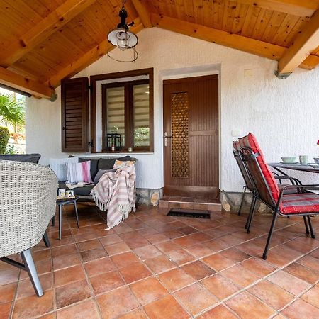 Apartman "Ela" Njivice Extérieur photo