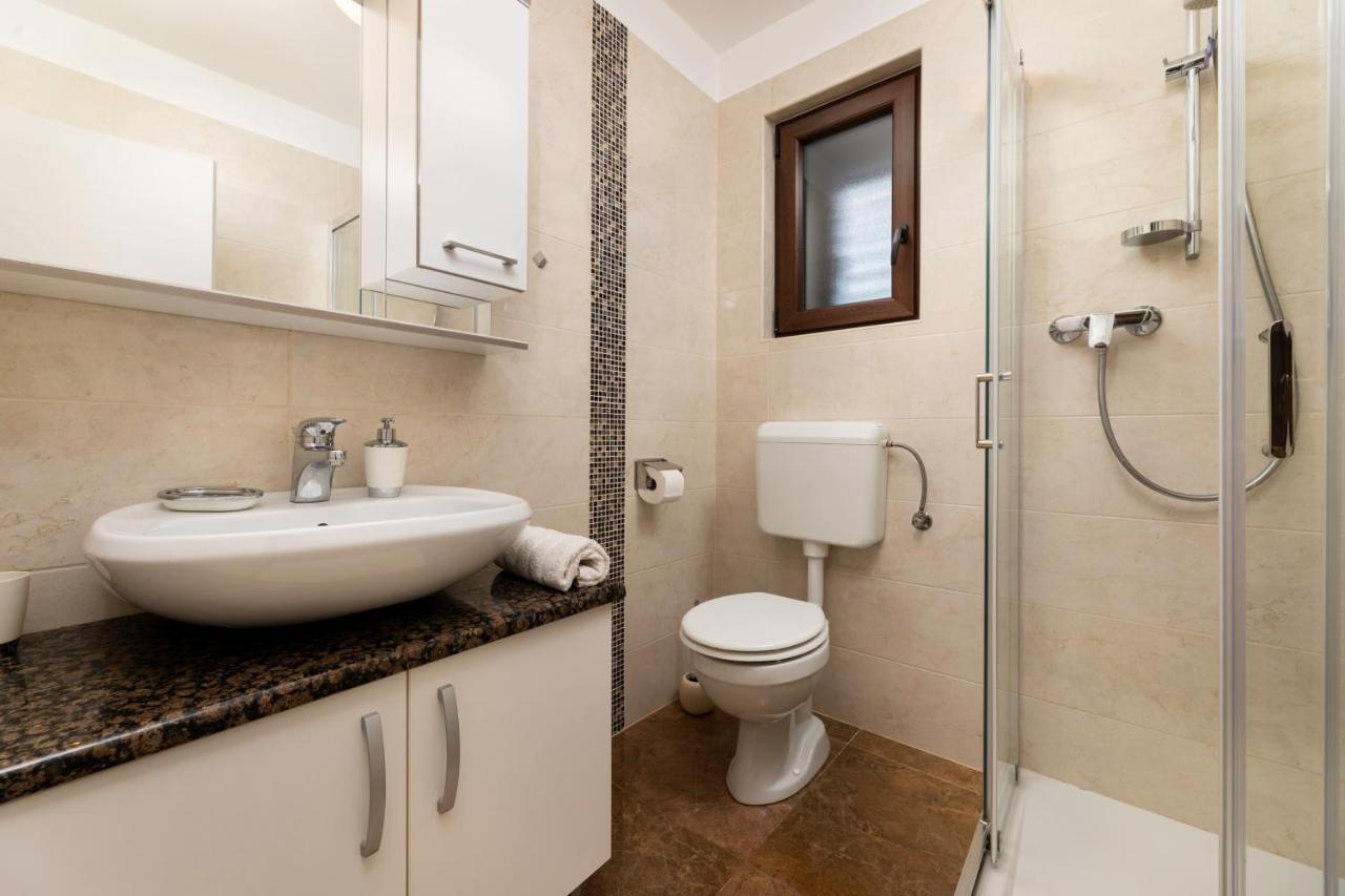 Apartman "Ela" Njivice Extérieur photo