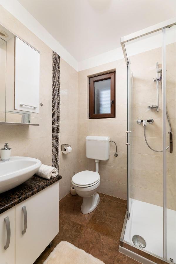 Apartman "Ela" Njivice Extérieur photo