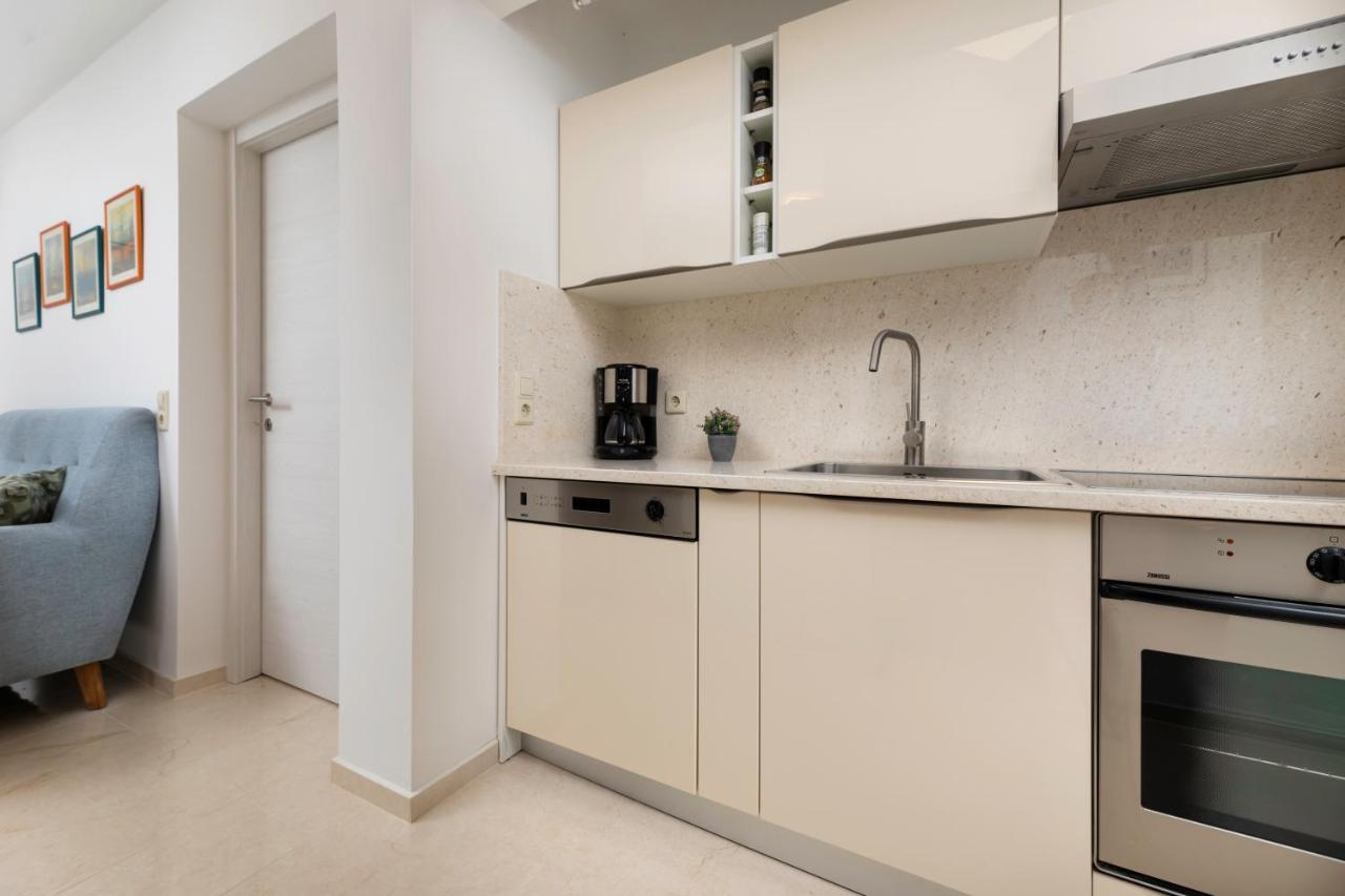 Apartman "Ela" Njivice Extérieur photo