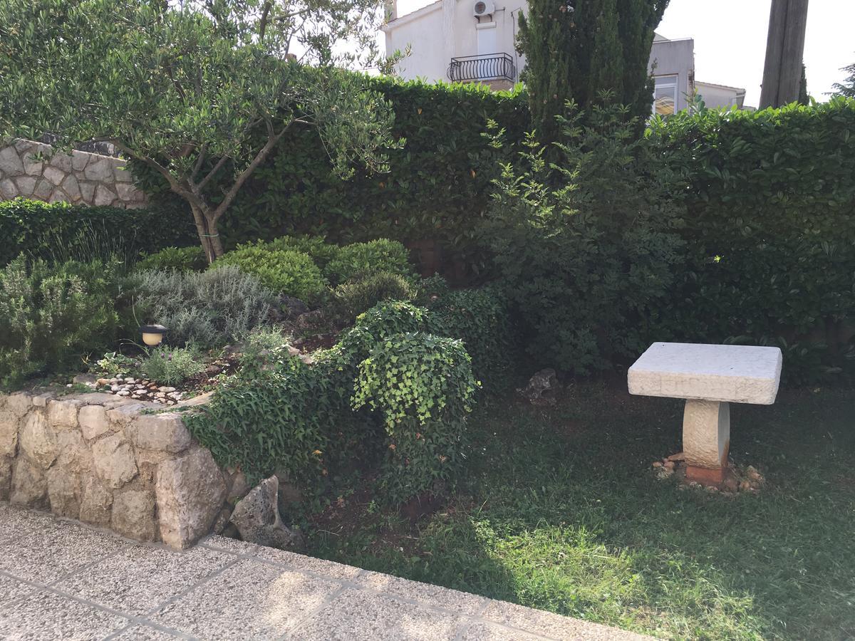 Apartman "Ela" Njivice Extérieur photo